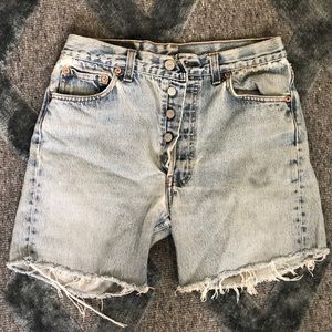 Distress vintage Levi’s shorts